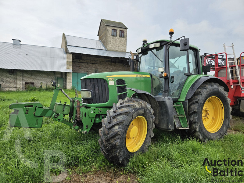 John Deere 6930 Premium - Tracteur agricole: photos 1 John Deere 6930 Premium - Tracteur agricole: photos 1