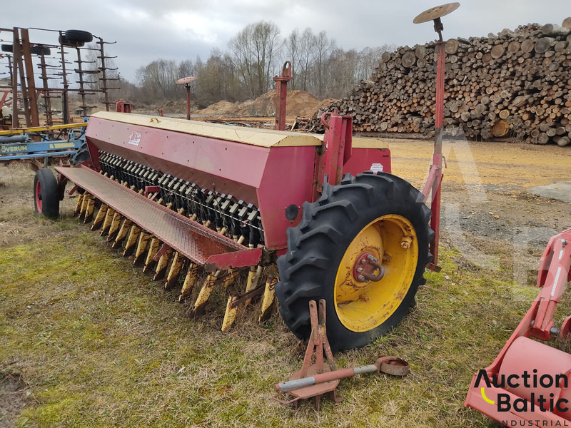 Juko  - Semoir/ Planteuse: photos 1 Juko  - Semoir/ Planteuse: photos 1