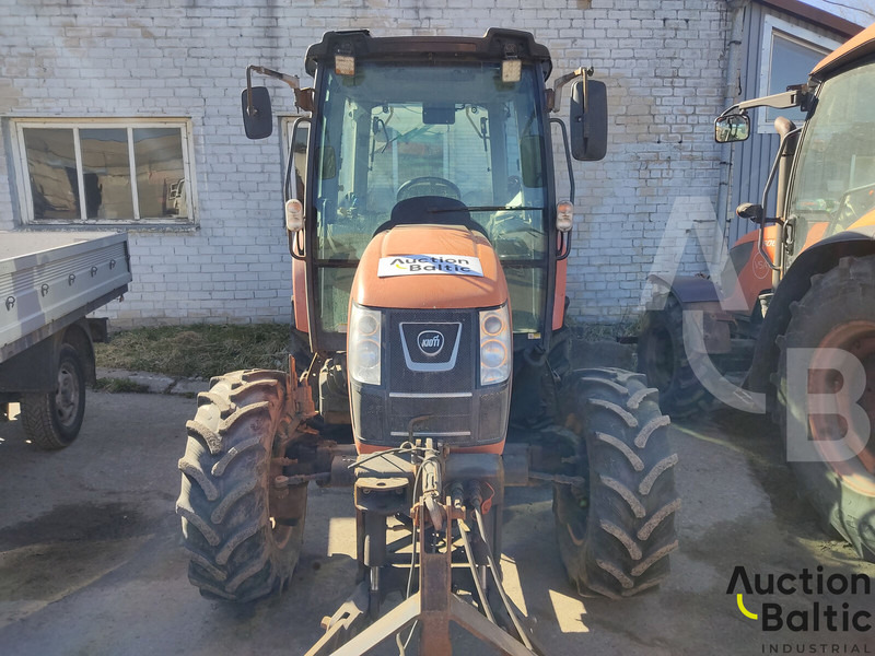 KIOTI RX 7330 - Tracteur agricole: photos 3 KIOTI RX 7330 - Tracteur agricole: photos 3