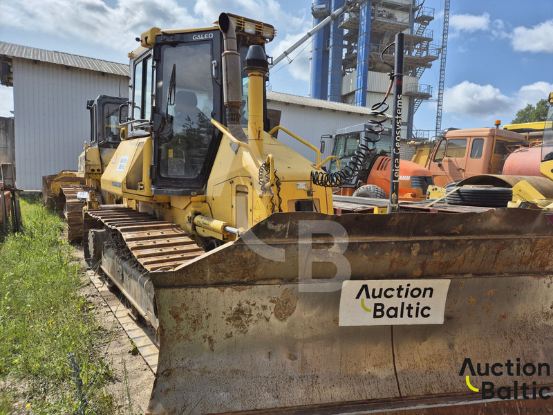 Komatsu D51EX-22 - Bulldozer: photos 2 Komatsu D51EX-22 - Bulldozer: photos 2
