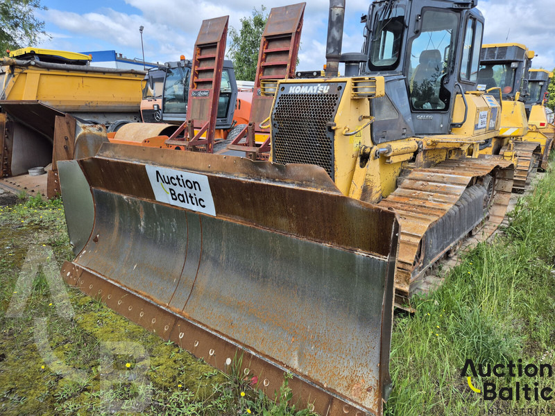 Komatsu D61EX-15 - Bulldozer: photos 2 Komatsu D61EX-15 - Bulldozer: photos 2