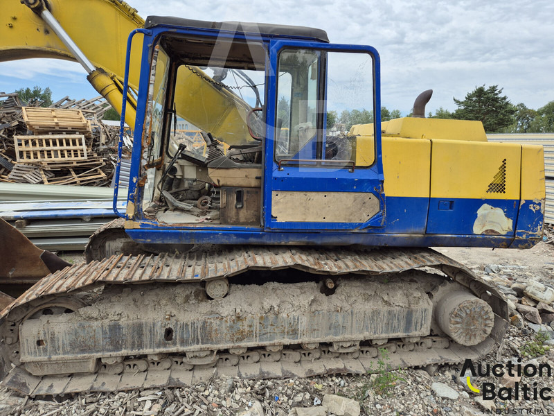 Komatsu PC240NLC-5K - Pelle sur chenille: photos 5 Komatsu PC240NLC-5K - Pelle sur chenille: photos 5