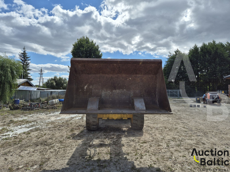 Liebherr L 524 - Chargeuse sur pneus: photos 4 Liebherr L 524 - Chargeuse sur pneus: photos 4
