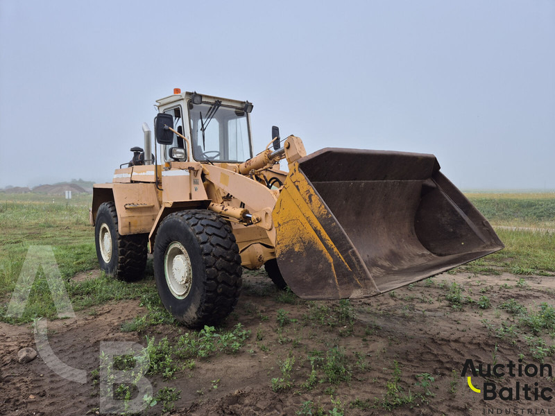Liebherr L 531 - Chargeuse sur pneus: photos 2 Liebherr L 531 - Chargeuse sur pneus: photos 2