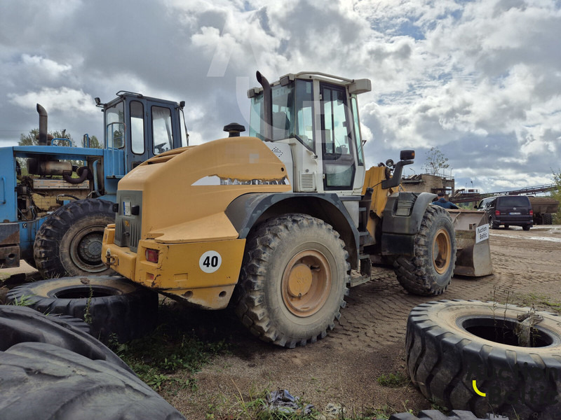 Liebherr L 538 - Chargeuse sur pneus: photos 3 Liebherr L 538 - Chargeuse sur pneus: photos 3