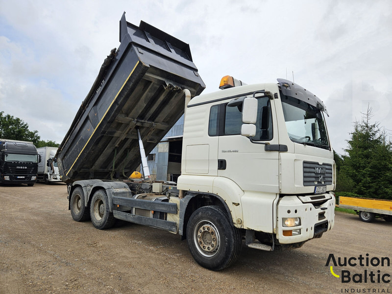 MAN TGA26.480 - Camion benne: photos 1 MAN TGA26.480 - Camion benne: photos 1