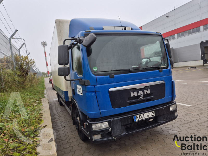 MAN TGL12.220 BL - Camion fourgon: photos 2 MAN TGL12.220 BL - Camion fourgon: photos 2