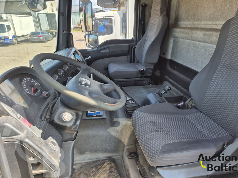 MAN TGM18.240 - Camion fourgon: photos 5 MAN TGM18.240 - Camion fourgon: photos 5