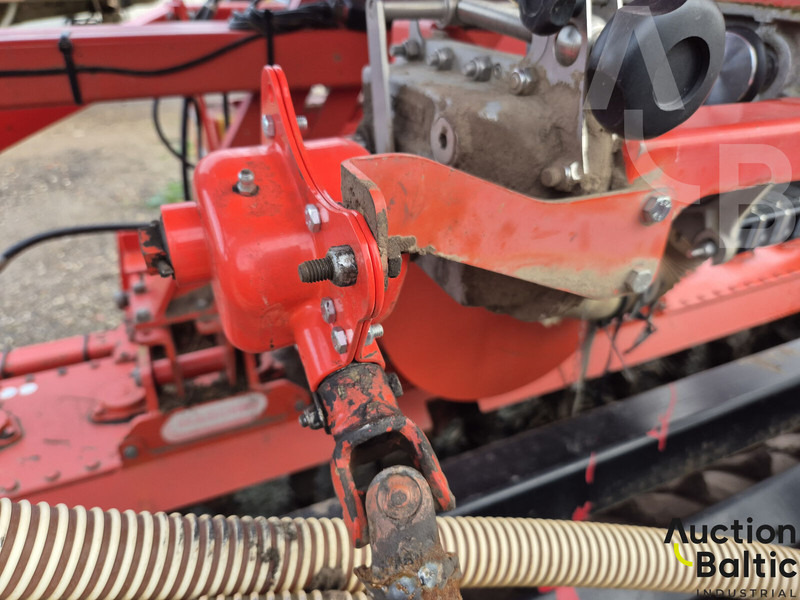 Maschio DMR 4000 - Combiné de semis: photos 5 Maschio DMR 4000 - Combiné de semis: photos 5