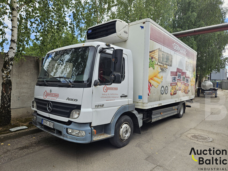 Mercedes-Benz 1018 - Camion frigorifique: photos 1 Mercedes-Benz 1018 - Camion frigorifique: photos 1
