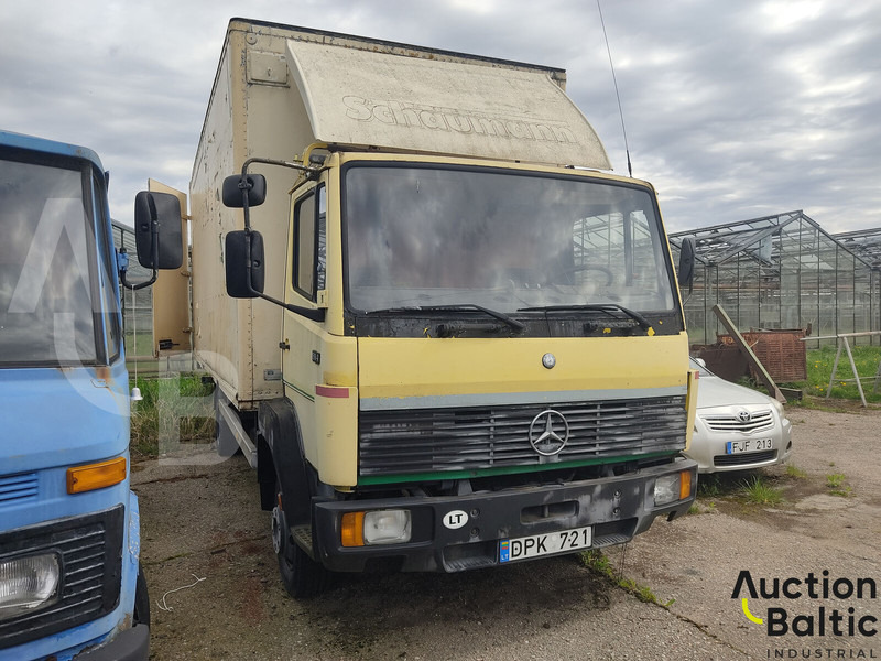 Mercedes-Benz 814 - Camion fourgon: photos 2 Mercedes-Benz 814 - Camion fourgon: photos 2