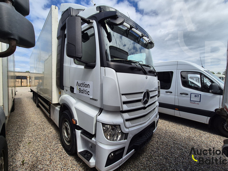 Mercedes-Benz Actros 2551 - Camion fourgon: photos 2 Mercedes-Benz Actros 2551 - Camion fourgon: photos 2