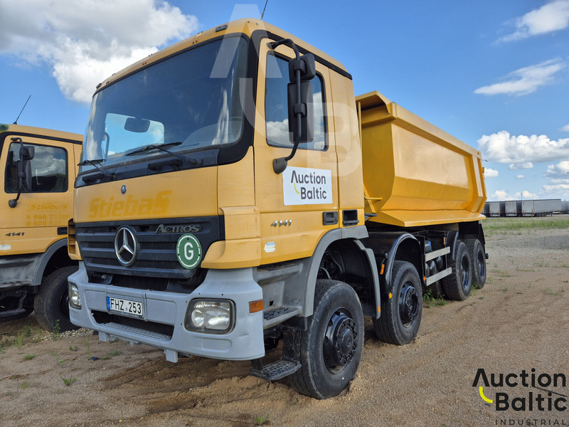 Mercedes-Benz Actros 4141 - Camion benne: photos 2 Mercedes-Benz Actros 4141 - Camion benne: photos 2