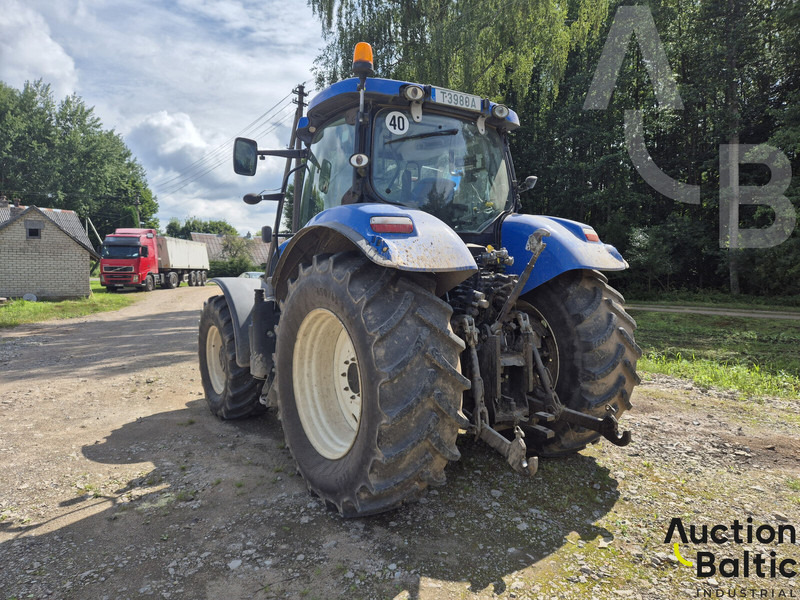 New Holland T 7.210 - Tracteur agricole: photos 4 New Holland T 7.210 - Tracteur agricole: photos 4