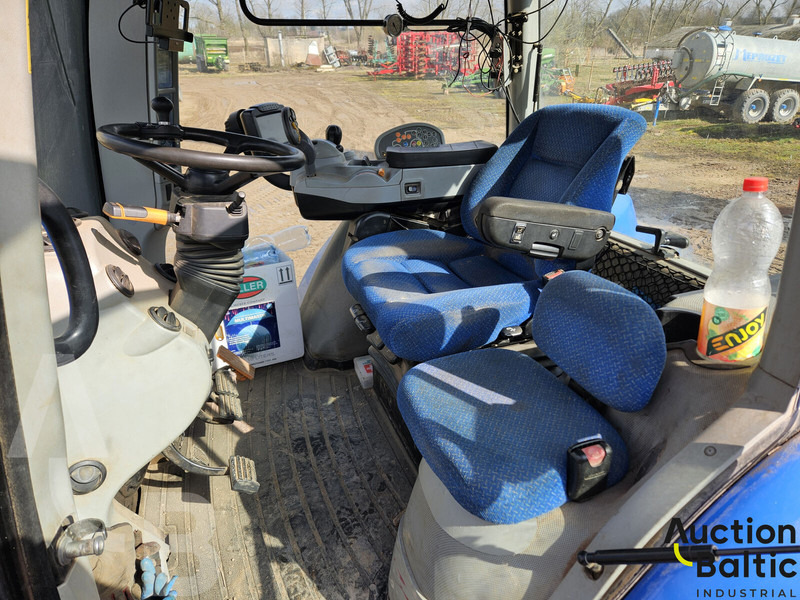 New Holland T 8.390 - Tracteur agricole: photos 5 New Holland T 8.390 - Tracteur agricole: photos 5
