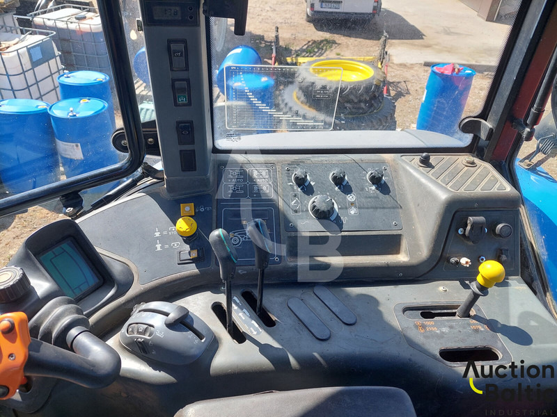 Tracteur agricole New Holland TM 190: photos 7