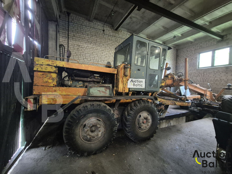 Onbekend DZ-122A-6 - Niveleuse: photos 3 Onbekend DZ-122A-6 - Niveleuse: photos 3