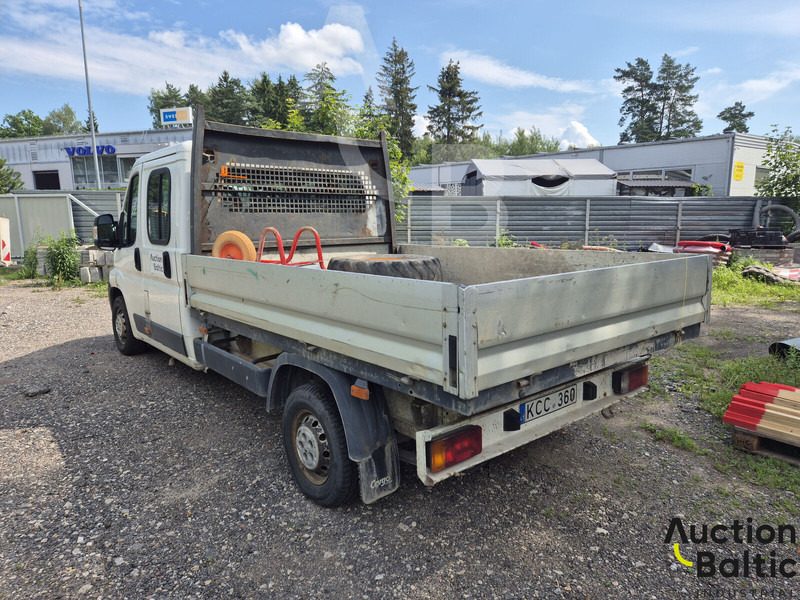 Peugeot Boxer - Fourgon plateau, Utilitaire double cabine: photos 3 Peugeot Boxer - Fourgon plateau, Utilitaire double cabine: photos 3