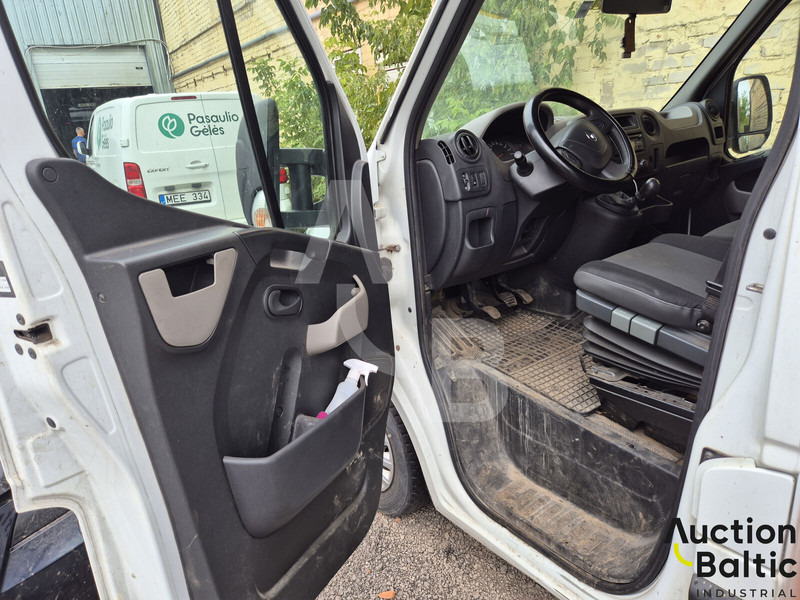 Renault Master - Véhicule utilitaire plateau baché: photos 5 Renault Master - Véhicule utilitaire plateau baché: photos 5