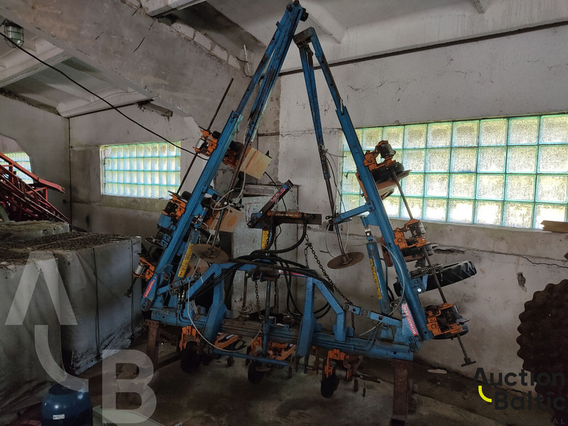 Schmotzer UD2000 - Semoir monograine: photos 1 Schmotzer UD2000 - Semoir monograine: photos 1