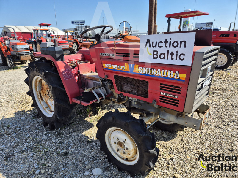 Shibaura SP1540 - Tracteur agricole: photos 2 Shibaura SP1540 - Tracteur agricole: photos 2