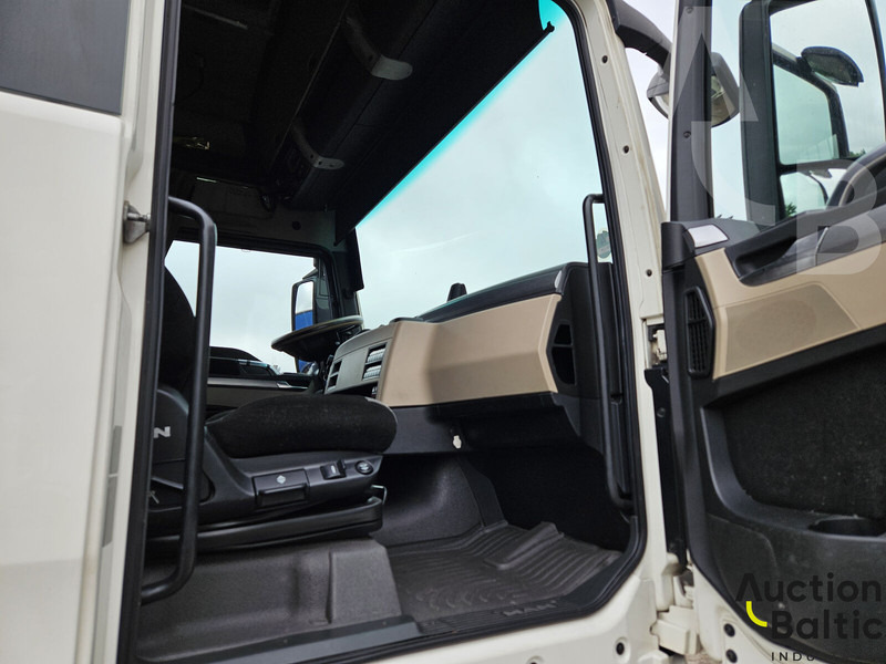 MAN TGX18.460 - Tracteur routier: photos 5 MAN TGX18.460 - Tracteur routier: photos 5