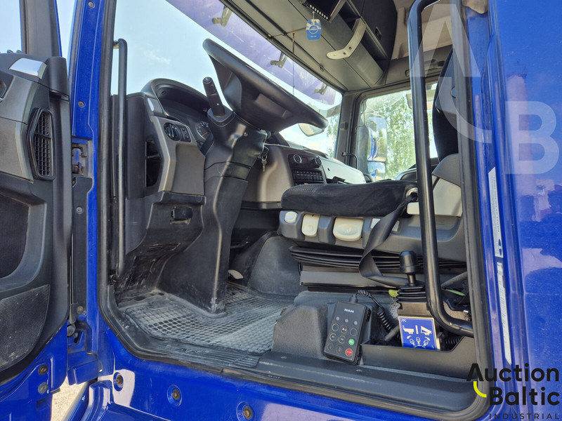 MAN TGX24.360 - Tracteur routier: photos 5 MAN TGX24.360 - Tracteur routier: photos 5