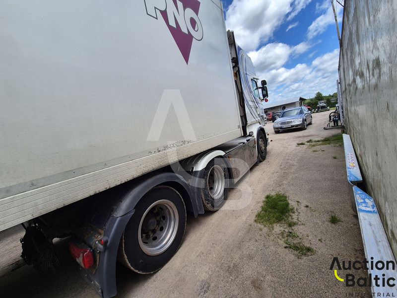 Scania R 560 - Tracteur routier: photos 4 Scania R 560 - Tracteur routier: photos 4