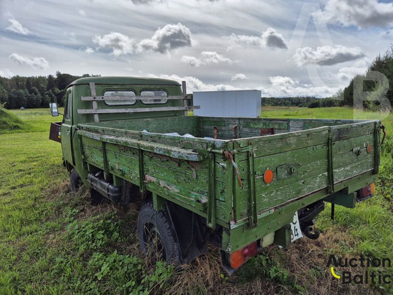 UAZ UAZ 452 - Fourgon plateau: photos 3 UAZ UAZ 452 - Fourgon plateau: photos 3