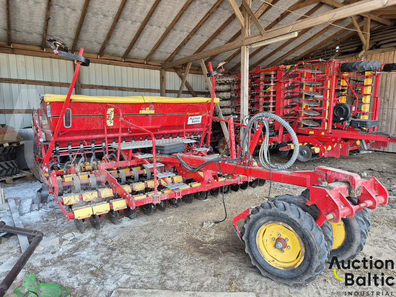 Vaderstad Rapid400C - Semoir/ Planteuse: photos 1 Vaderstad Rapid400C - Semoir/ Planteuse: photos 1