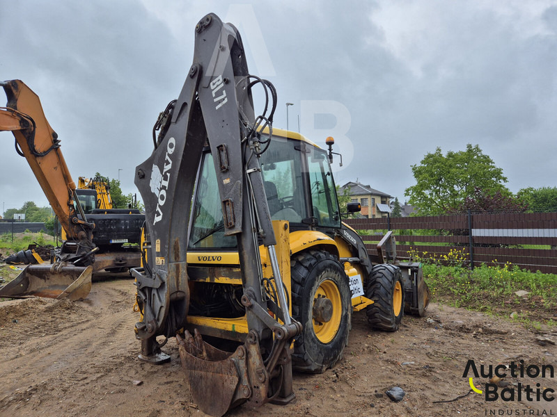 Volvo BL 71 - Tractopelle: photos 4 Volvo BL 71 - Tractopelle: photos 4