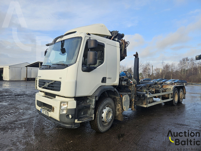 Volvo FE320 - Camion ampliroll, Camion grue: photos 1 Volvo FE320 - Camion ampliroll, Camion grue: photos 1