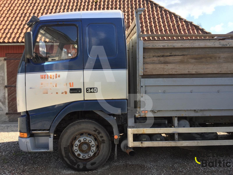 Volvo FH12 - Camion plateau: photos 5 Volvo FH12 - Camion plateau: photos 5