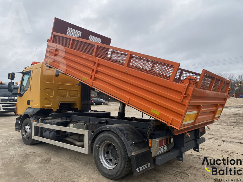 Volvo FL 240 4x2 - Camion benne: photos 4 Volvo FL 240 4x2 - Camion benne: photos 4