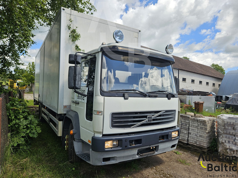 Volvo FL615 - Camion fourgon: photos 2 Volvo FL615 - Camion fourgon: photos 2
