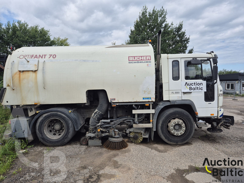 Volvo FL618 - Balayeuse de voirie: photos 3 Volvo FL618 - Balayeuse de voirie: photos 3