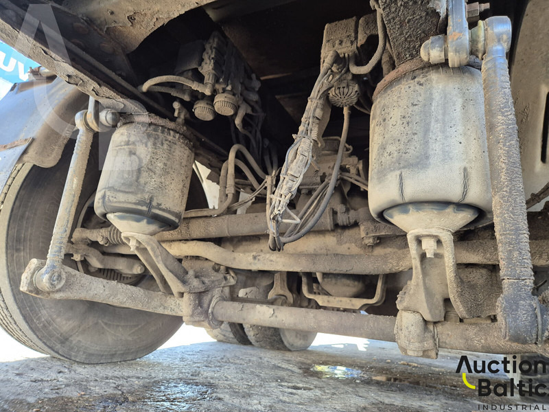 Crédit-bail Volvo FM-300 Volvo FM-300: photos 12