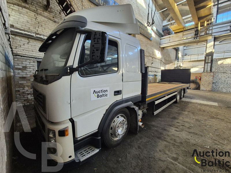 Volvo FM380 - Camion plateau: photos 2 Volvo FM380 - Camion plateau: photos 2