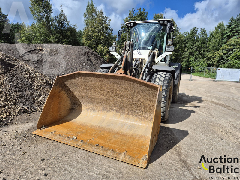 Volvo L 90 - Chargeuse sur pneus: photos 1 Volvo L 90 - Chargeuse sur pneus: photos 1