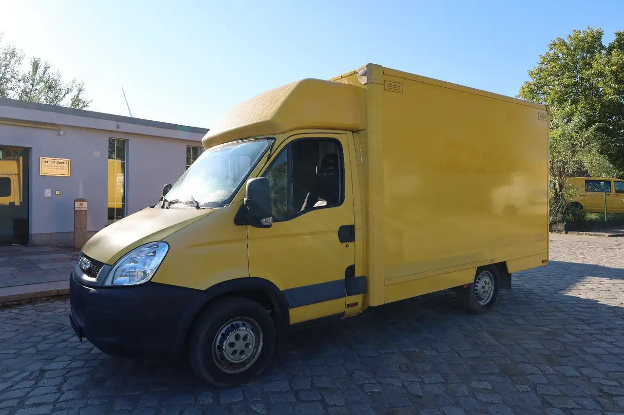 Iveco Daily/ Regalsystem/Luftfeder/KURZ/1. Hand - Fourgon: photos 2 Iveco Daily/ Regalsystem/Luftfeder/KURZ/1. Hand - Fourgon: photos 2