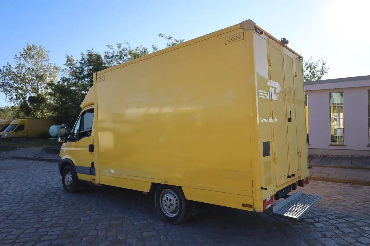 Iveco Daily/ Regalsystem/Luftfeder/KURZ/1. Hand - Fourgon: photos 4 Iveco Daily/ Regalsystem/Luftfeder/KURZ/1. Hand - Fourgon: photos 4