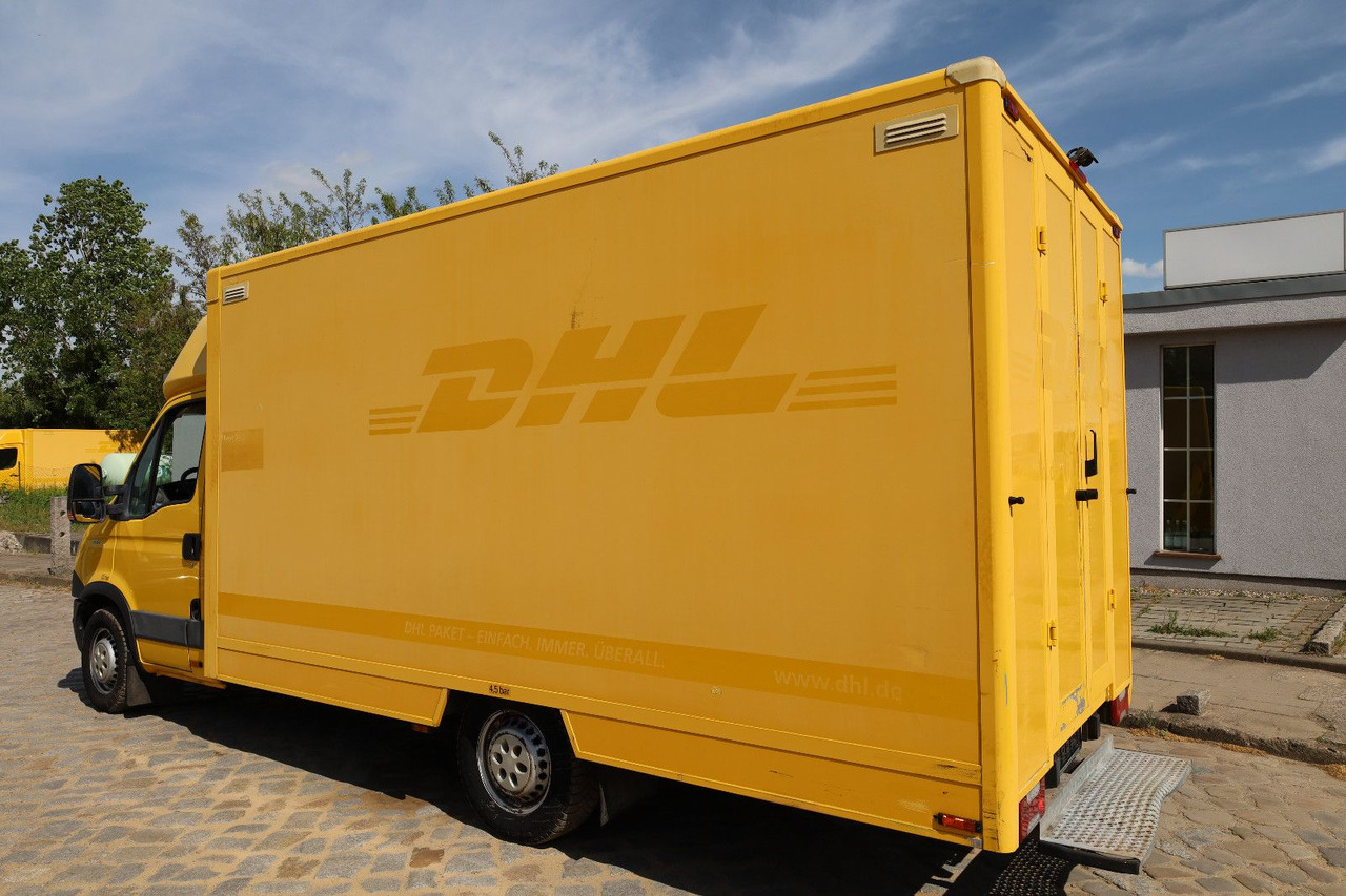 Iveco IS35SI2AA Daily/ Regalsystem/Luftfeder - Fourgon: photos 4 Iveco IS35SI2AA Daily/ Regalsystem/Luftfeder - Fourgon: photos 4