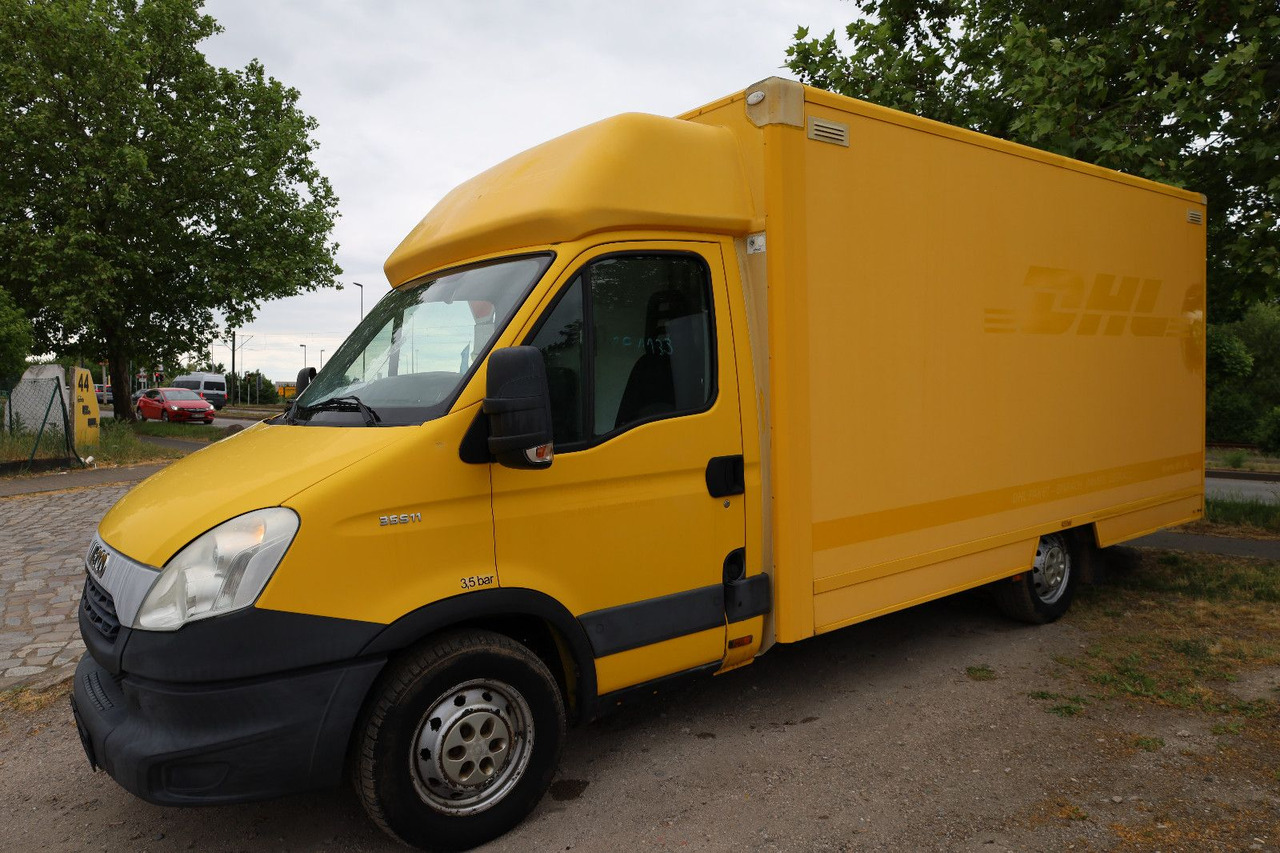 Iveco IS35SI2AA Daily/ Regalsystem/Luftfeder - Fourgon: photos 1 Iveco IS35SI2AA Daily/ Regalsystem/Luftfeder - Fourgon: photos 1