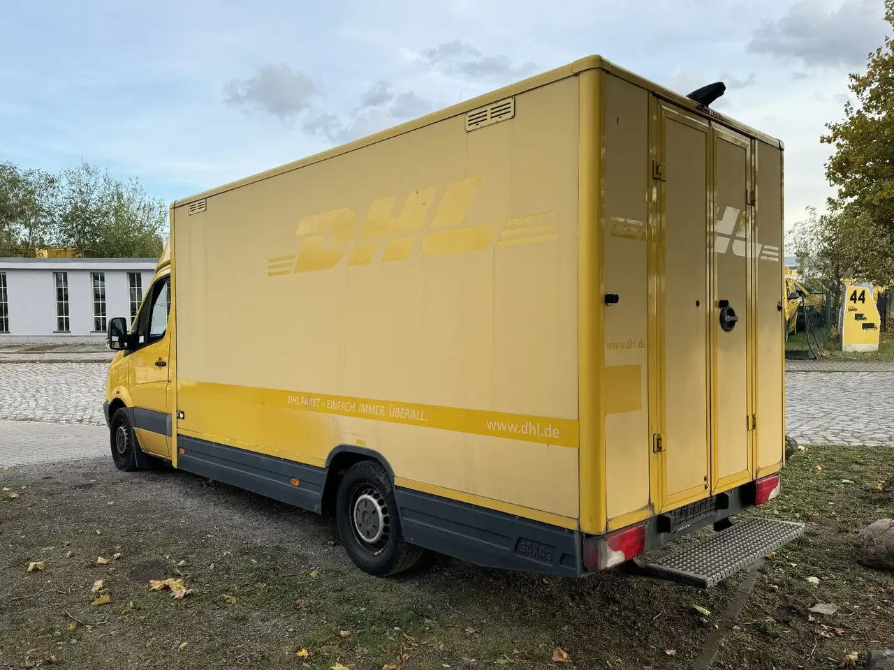 Mercedes-Benz Sprinter II Pritsche/ Koffer/Regalsystem - Fourgon: photos 3 Mercedes-Benz Sprinter II Pritsche/ Koffer/Regalsystem - Fourgon: photos 3