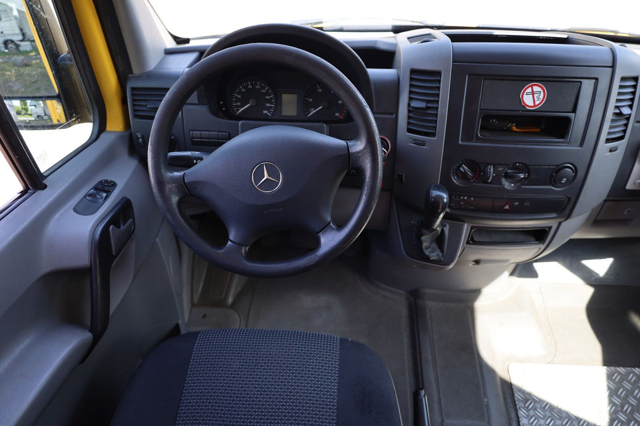 Mercedes-Benz Sprinter II Pritsche/ Koffer/Regalsystem - Fourgon: photos 3 Mercedes-Benz Sprinter II Pritsche/ Koffer/Regalsystem - Fourgon: photos 3