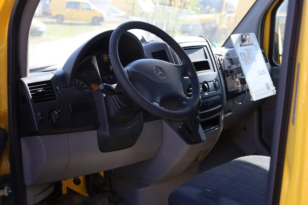 Fourgon Mercedes-Benz Sprinter/Koffer/Regalsystem/ EU5/ 1. Hand: photos 9