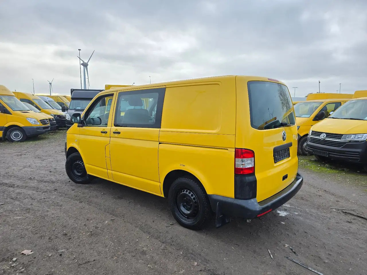 Volkswagen T5 Transporter/2.0 TDI/EU5/1.Hand/5-Sitze - Fourgon utilitaire: photos 5 Volkswagen T5 Transporter/2.0 TDI/EU5/1.Hand/5-Sitze - Fourgon utilitaire: photos 5