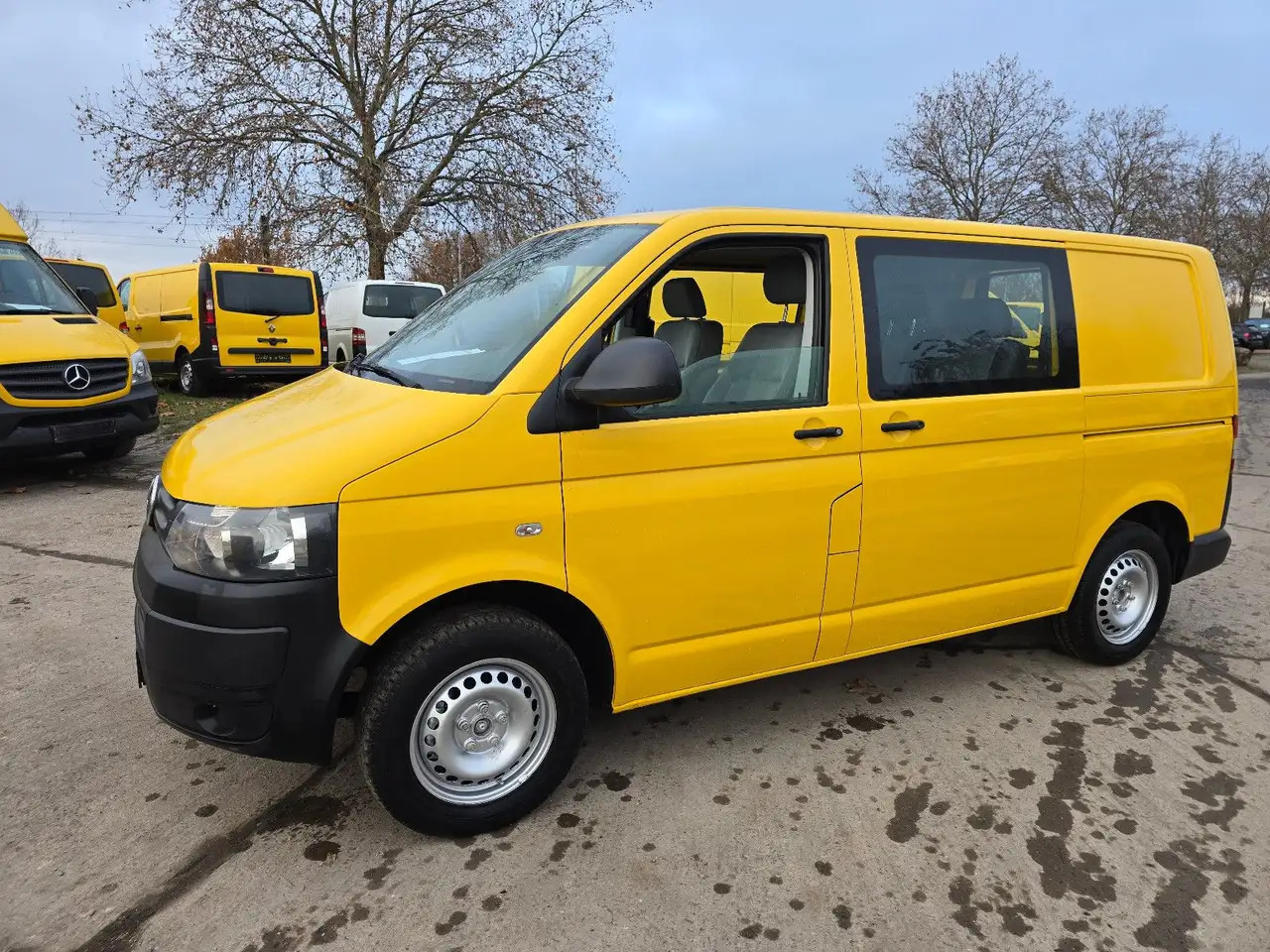 Volkswagen T5 Transporter/ 2.0 TDI/EU5/1.Hand/5-Sitze - Fourgon utilitaire: photos 2 Volkswagen T5 Transporter/ 2.0 TDI/EU5/1.Hand/5-Sitze - Fourgon utilitaire: photos 2