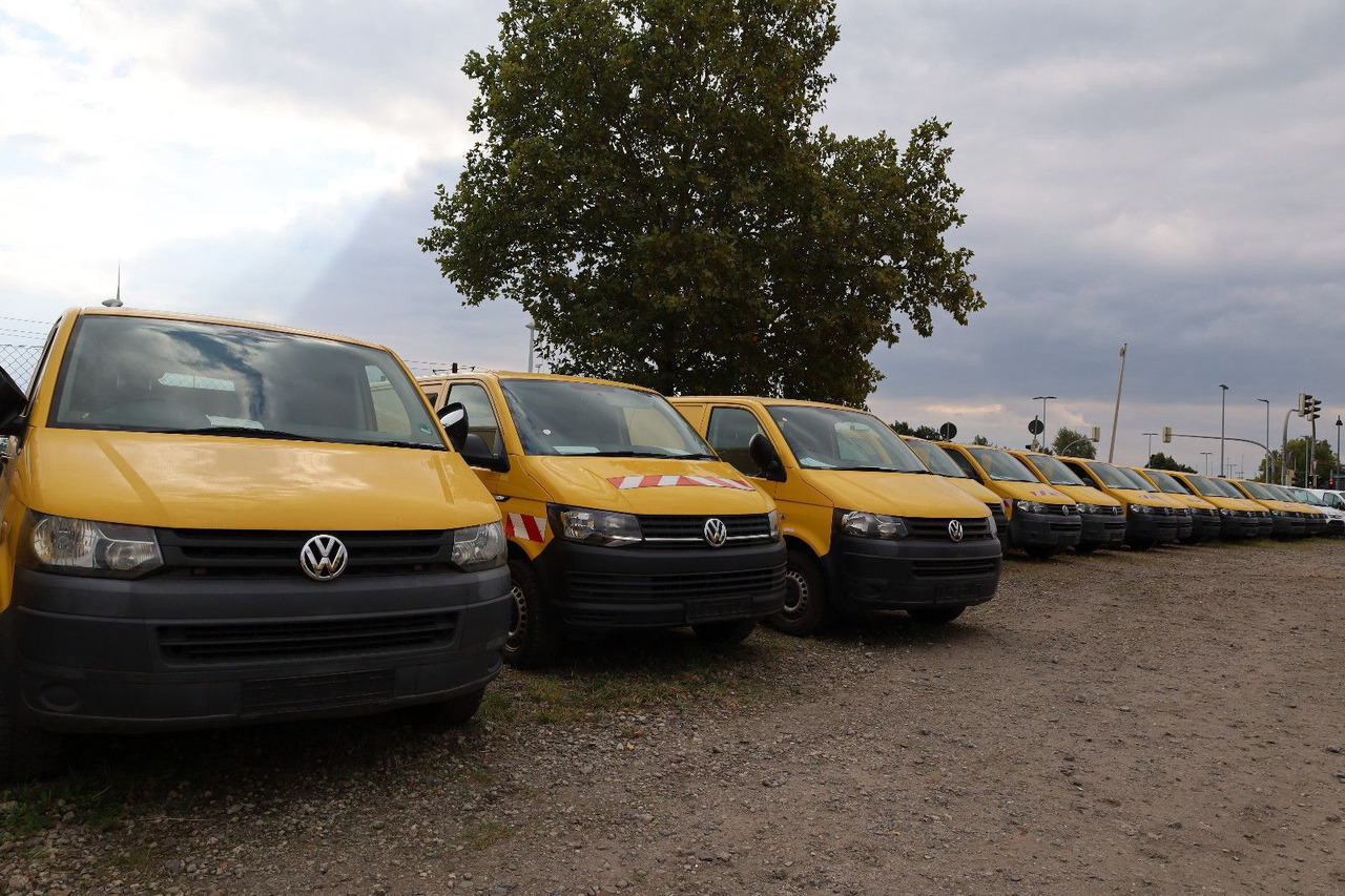 Volkswagen T5 Transporter/ 2.0 TDI/EU5/Werkstattfahrzeug - Fourgonnette: photos 1 Volkswagen T5 Transporter/ 2.0 TDI/EU5/Werkstattfahrzeug - Fourgonnette: photos 1
