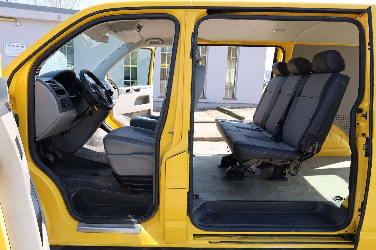 Volkswagen T5 Transporter Kasten-Kombi 2.0 TDI/EU5/5-Sitze - Transport de personnes: photos 2 Volkswagen T5 Transporter Kasten-Kombi 2.0 TDI/EU5/5-Sitze - Transport de personnes: photos 2